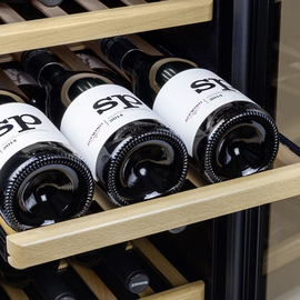 Weinkühlschrank WineComfort 24 Black | Temperaturzonen 2 Produktbild 1 S